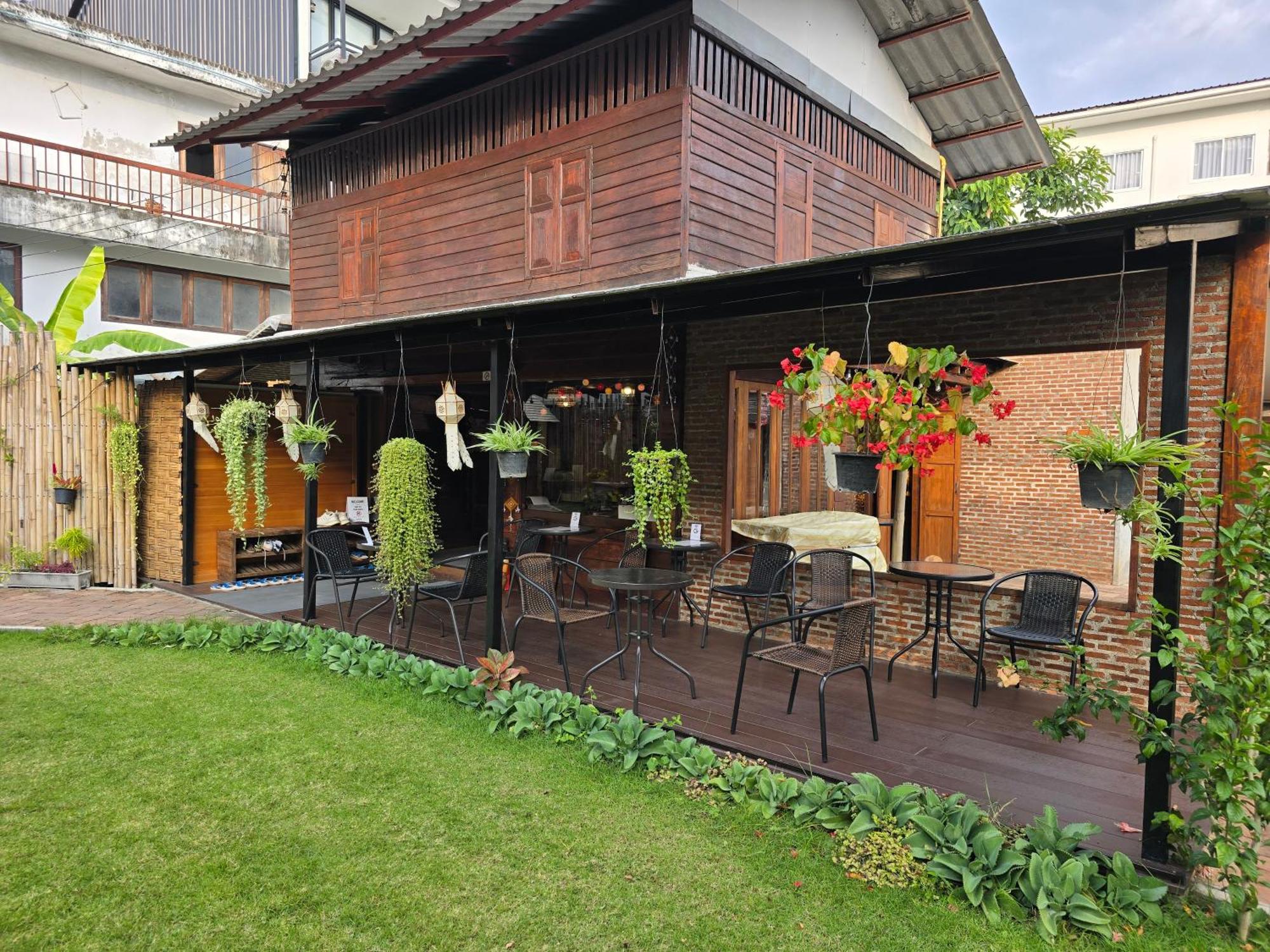 The Old City Rooms Chiang Mai Buitenkant foto