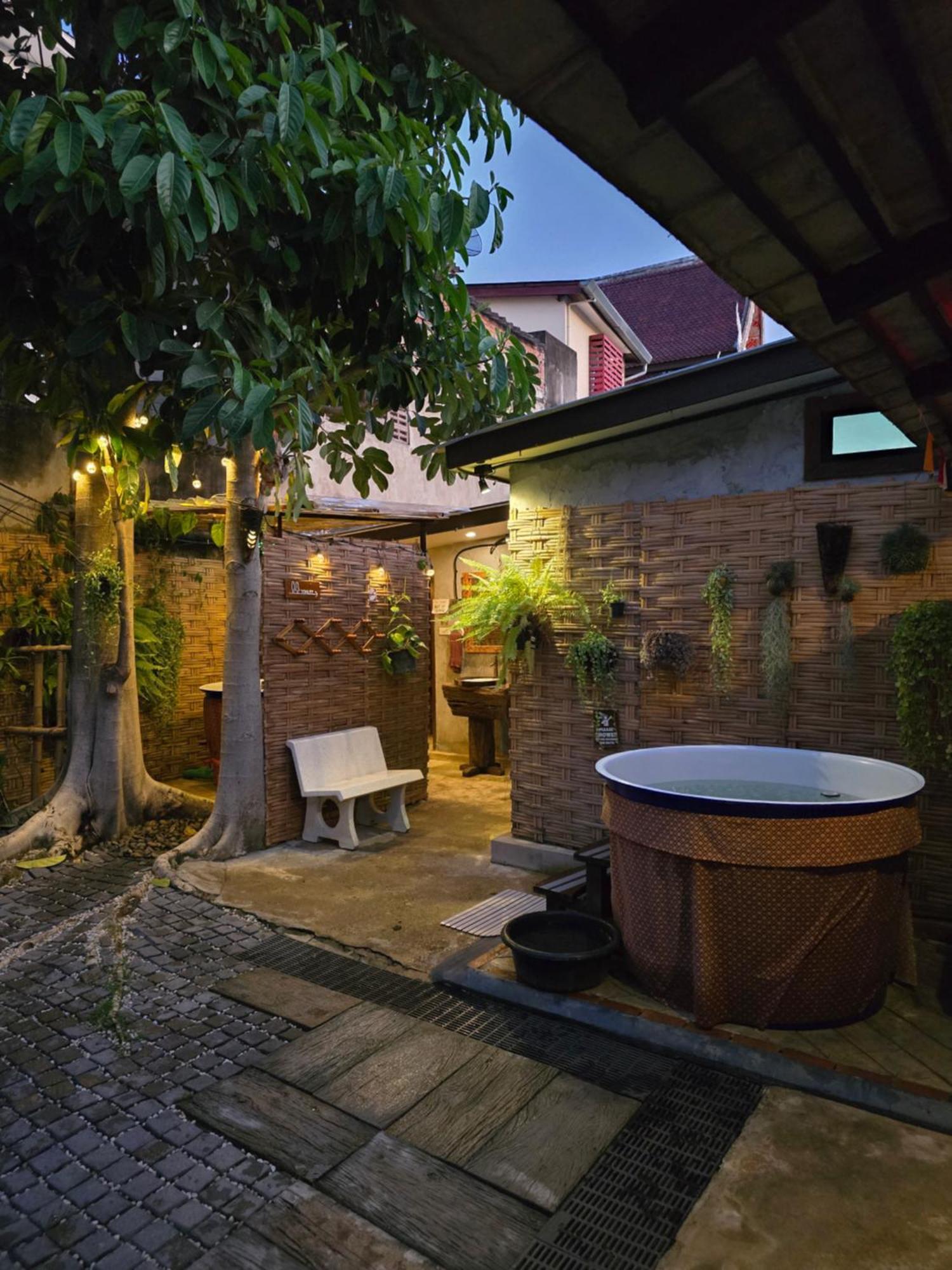 The Old City Rooms Chiang Mai Buitenkant foto